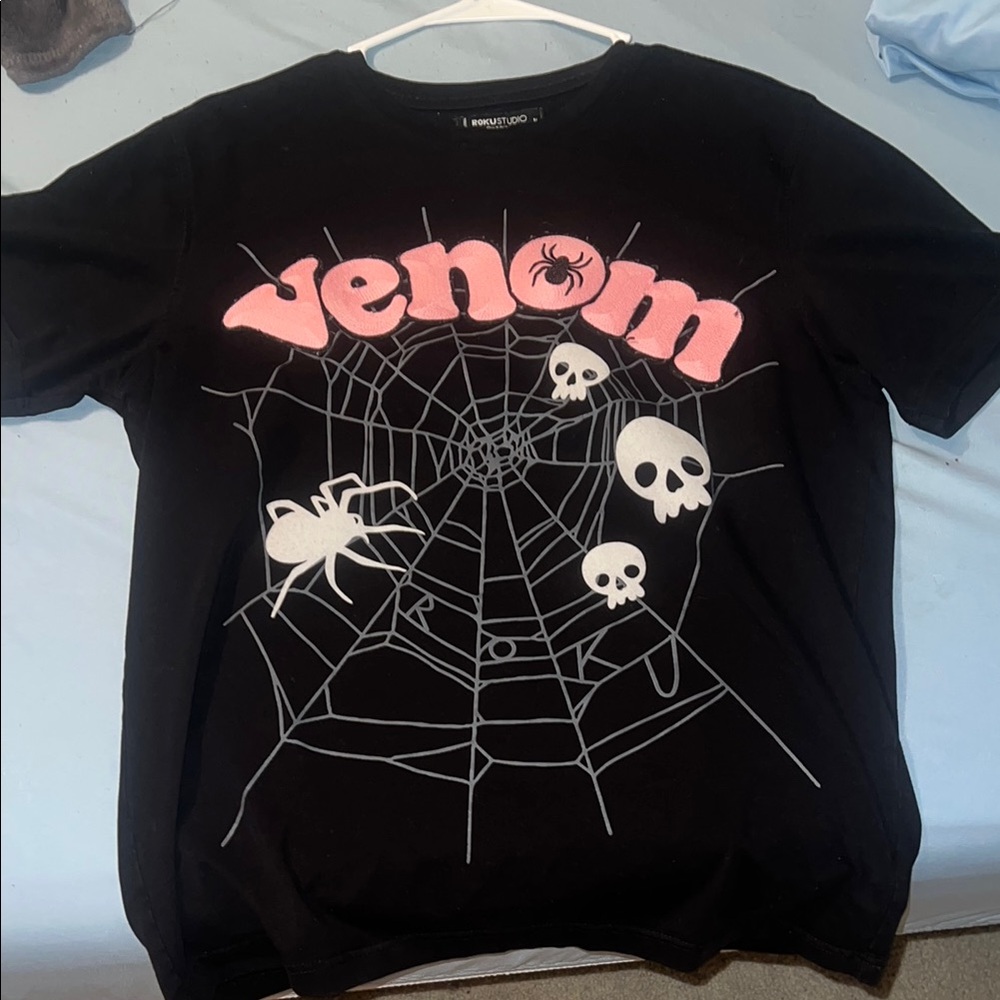 Marvel Black and Pink Venom Short Sleeve Tee